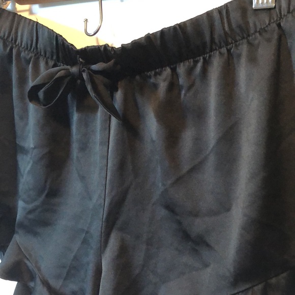 Victoria's Secret ruffle hem pj bottoms sz L - Picture 3 of 8